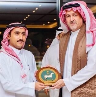 صاحب السمو الملكي الأمير بندر بن خالد الفيصل يكرم الذييب